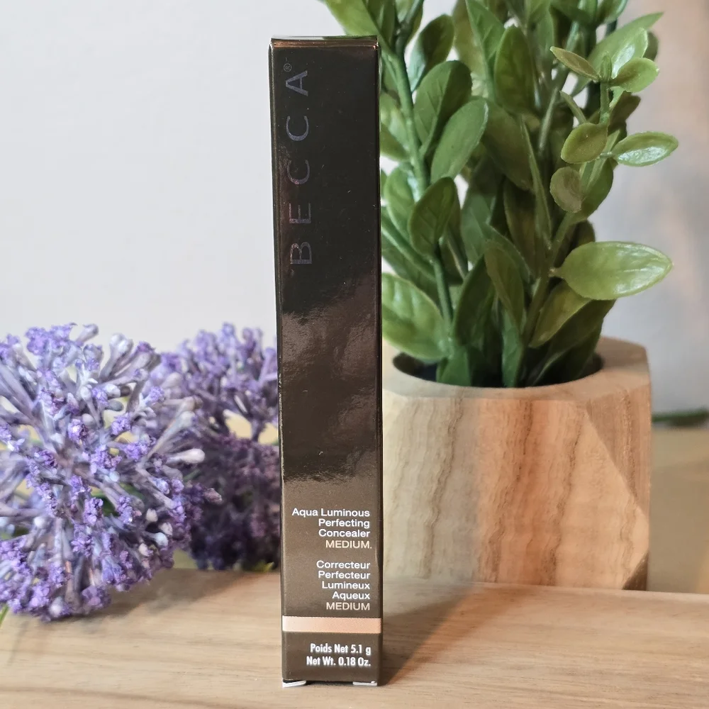 Becca Aqua Luminous Perfecting Full Coverage Concealer Shade Medium New
